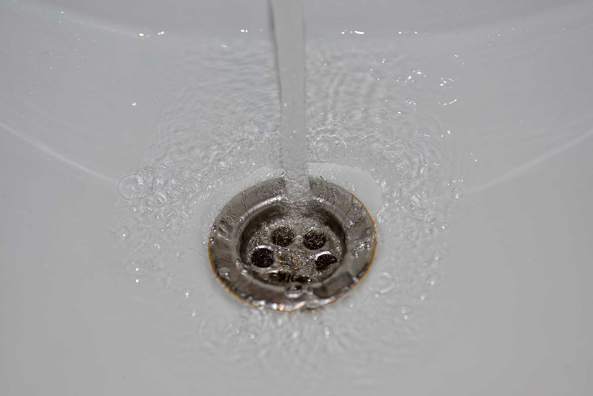 A2B Drains provides services to unblock blocked sinks and drains for properties in Burton Upon Trent.